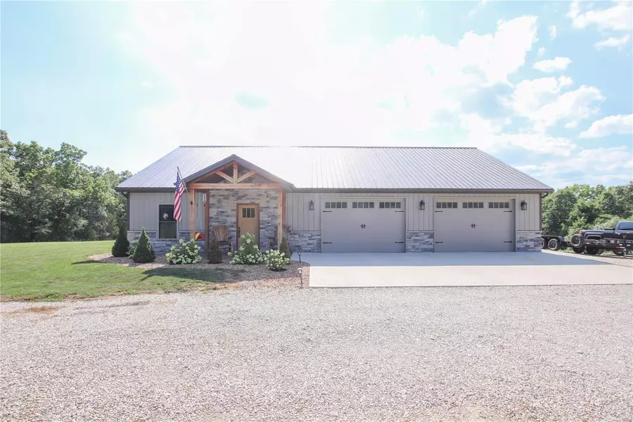 1239 Angell RD, Gerald, MO 63037