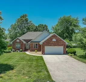 211 S Oak Grove,  Marshfield,  MO 65706