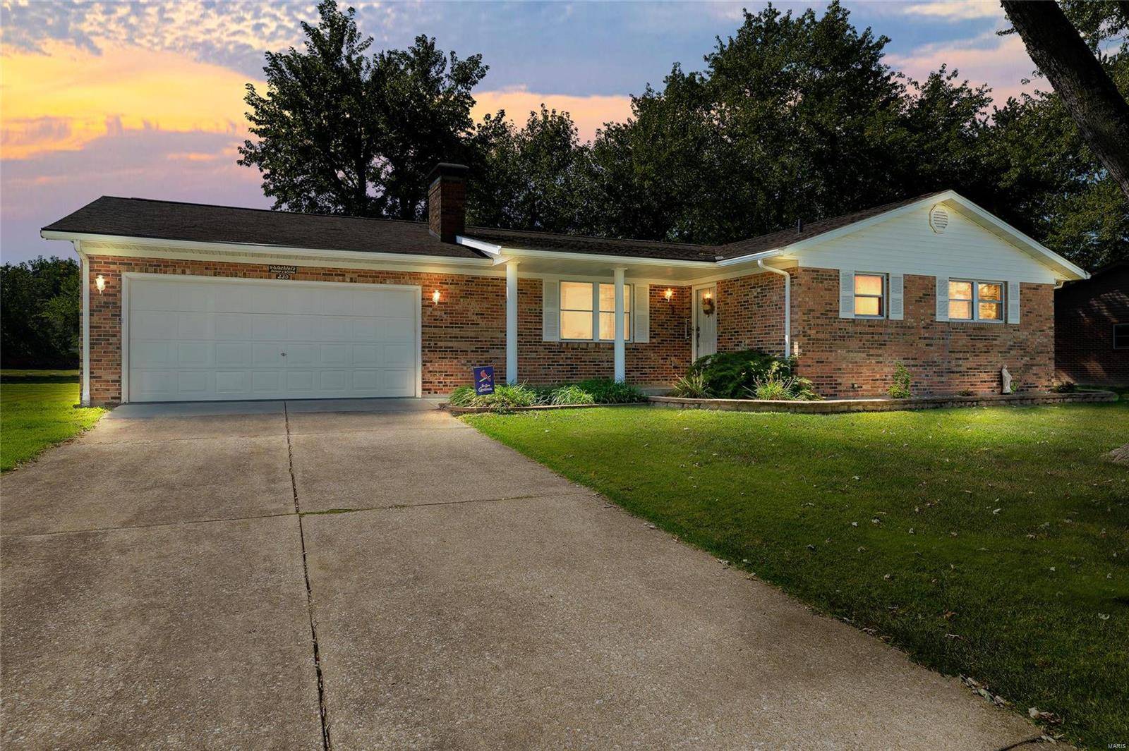 Hecker, IL 62248,230 W Eldondale Dr.