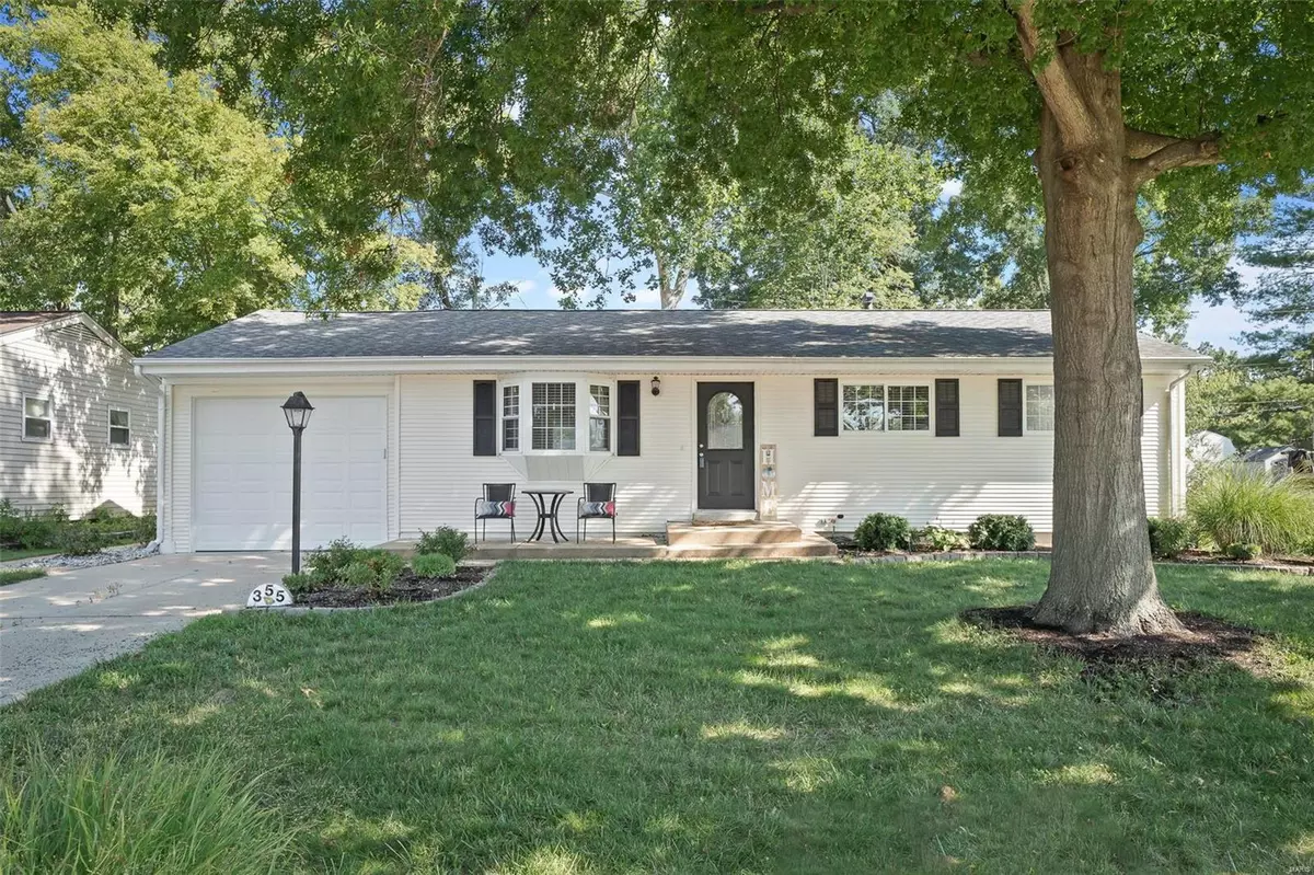 Fenton, MO 63026,355 Peffer LN