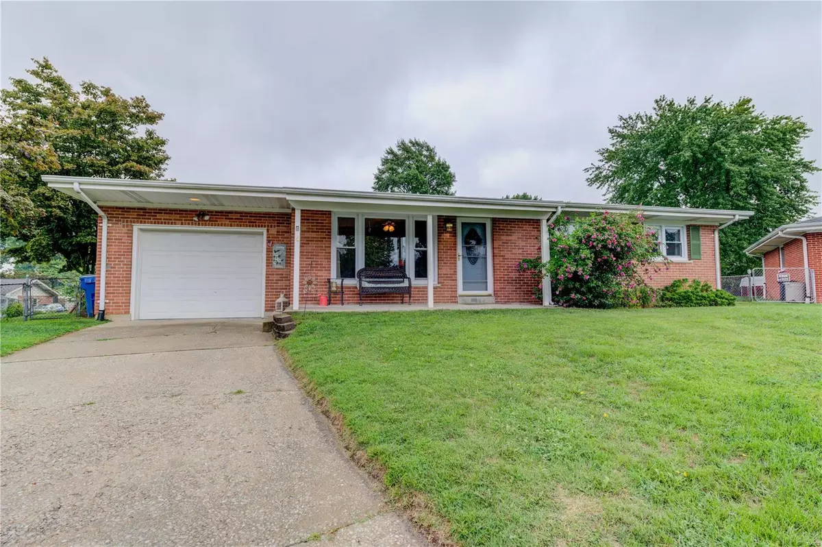 St Charles, MO 63301,4 Red Bud CT