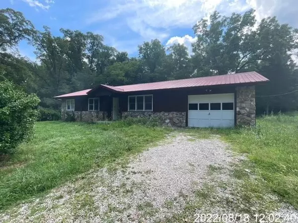 27075 Sorrell DR, Laquey, MO 65534