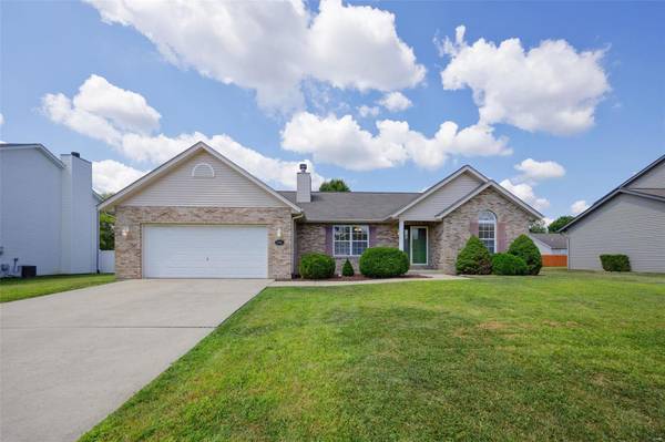 5405 Wake Forest DR, Fairview Heights, IL 62208
