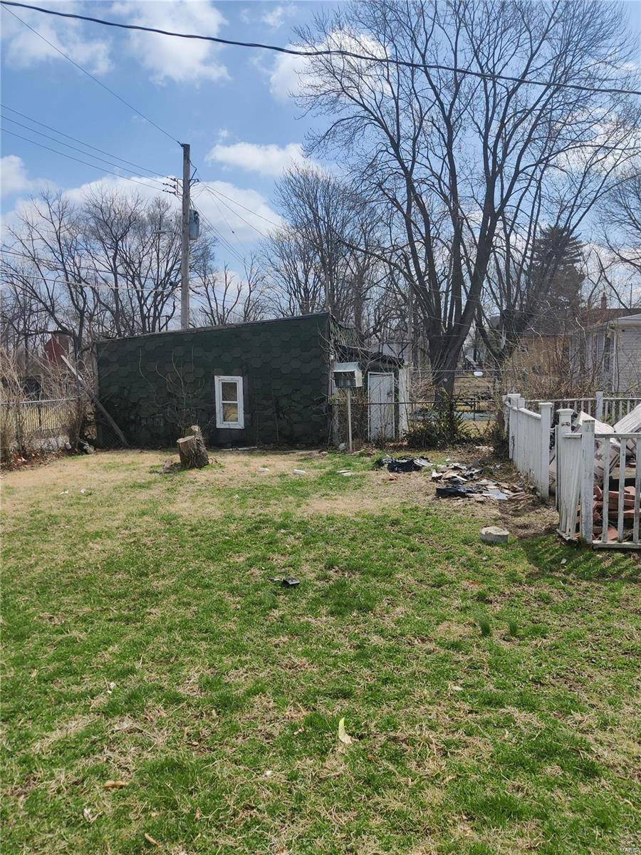 St Louis, MO 63147,955 -961 Switzer AVE