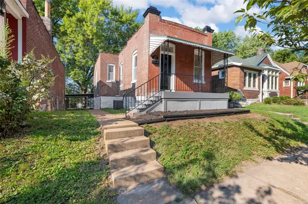 3710 Osceola Street, St Louis, MO 63116