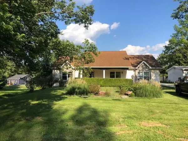 402 Middletown RD #A, Warrenton, MO 63383