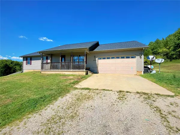 17015 Lariat LN, Dixon, MO 65459