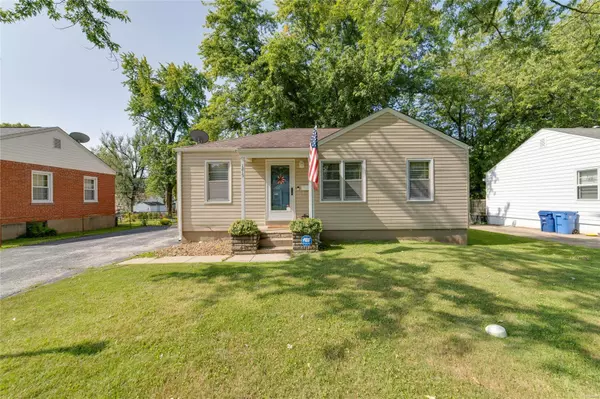 Florissant, MO 63031,1215 Saint Joan DR