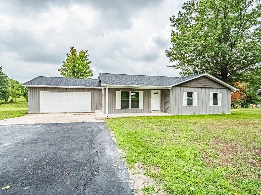 16 Brookview LN, Moscow Mills, MO 63362