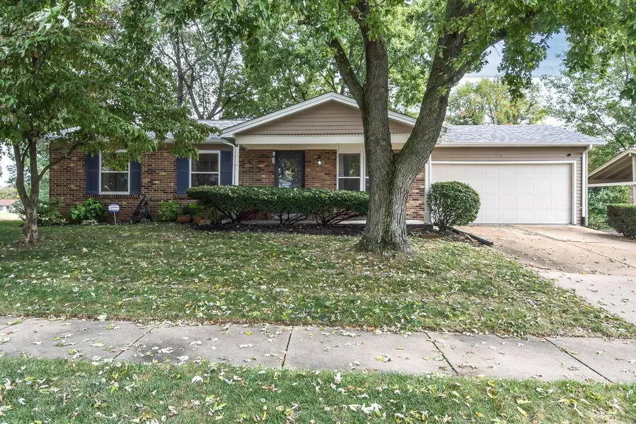 2550 Millvalley DR, Florissant, MO 63031