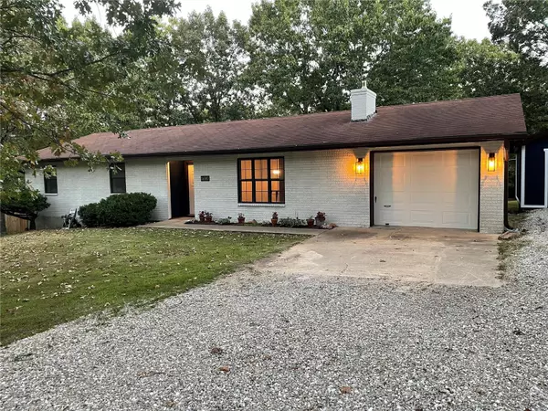 St Robert, MO 65584,16580 Hardwood LN