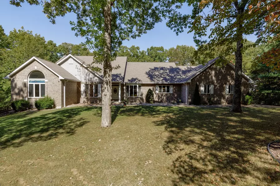 411 Silver Creek RD, Farmington, MO 63640