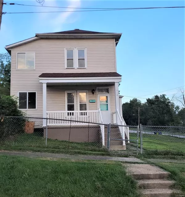 912 N 2nd ST, De Soto, MO 63020