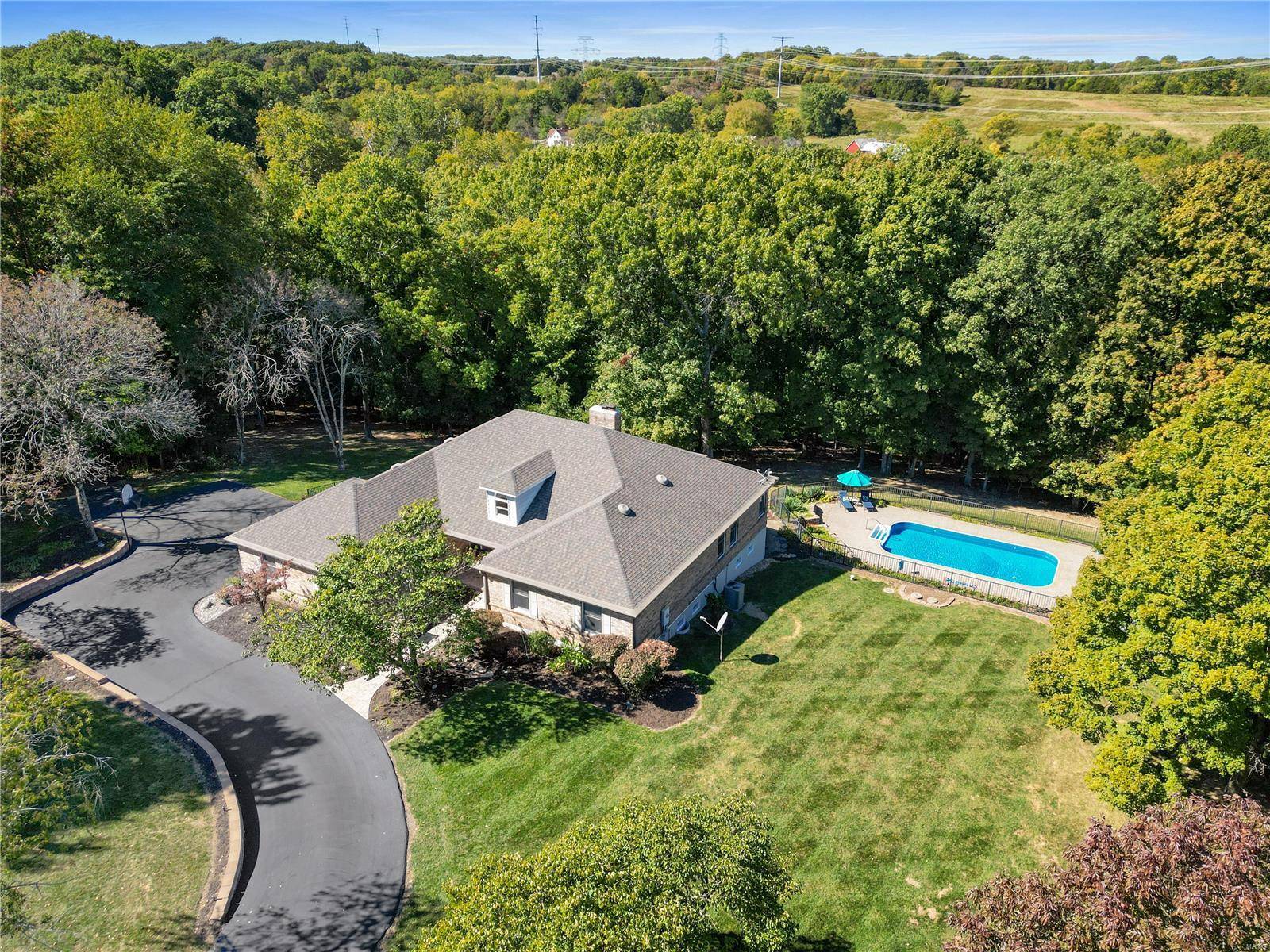 2018 Wakefield Lake DR, Glencoe, MO 63038