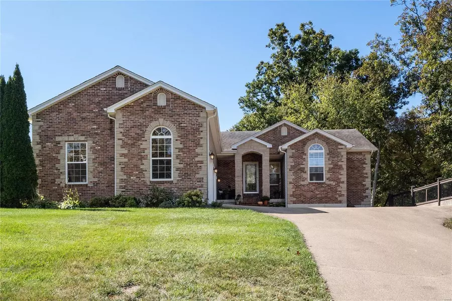 12613 Tall Pine DR, Ste Genevieve, MO 63670