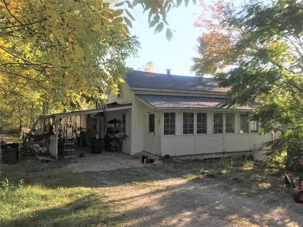 17126 County Road 1060, St James, MO 65559