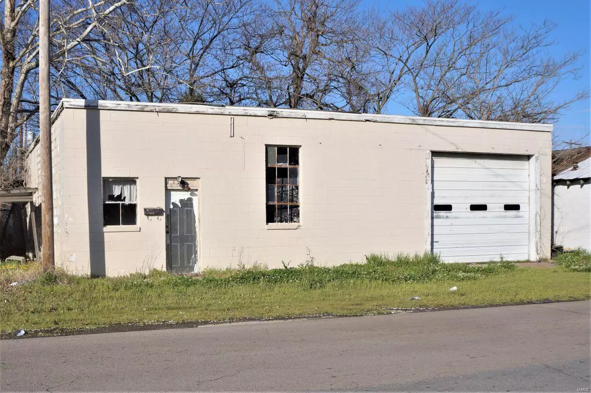 Caruthersville, MO 63830,101 E 13th ST