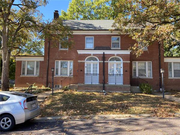 205 Grover RD,  St Louis,  MO 63125