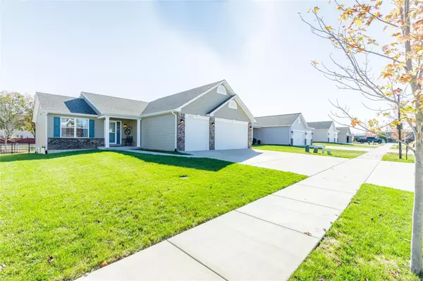 3452 Brookside Crossing DR, St Charles, MO 63301