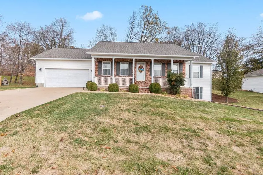 1482 Jennifer Dr, Jackson, MO 63755