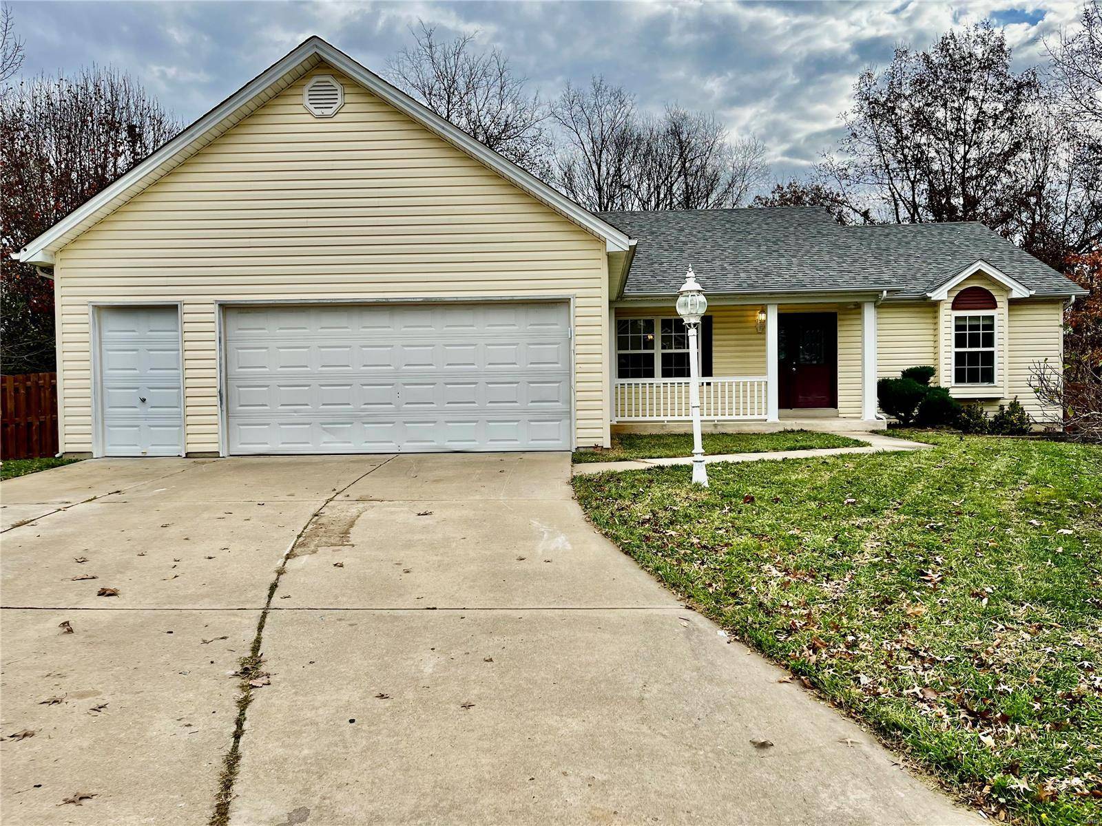 Winfield, MO 63389,90 Great Owls WAY