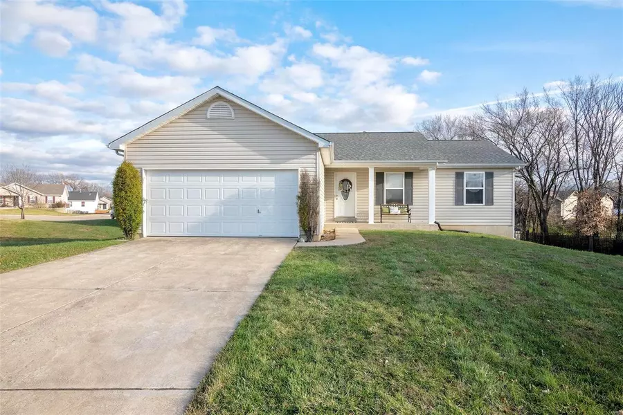 350 Glen Valley CT, Troy, MO 63379