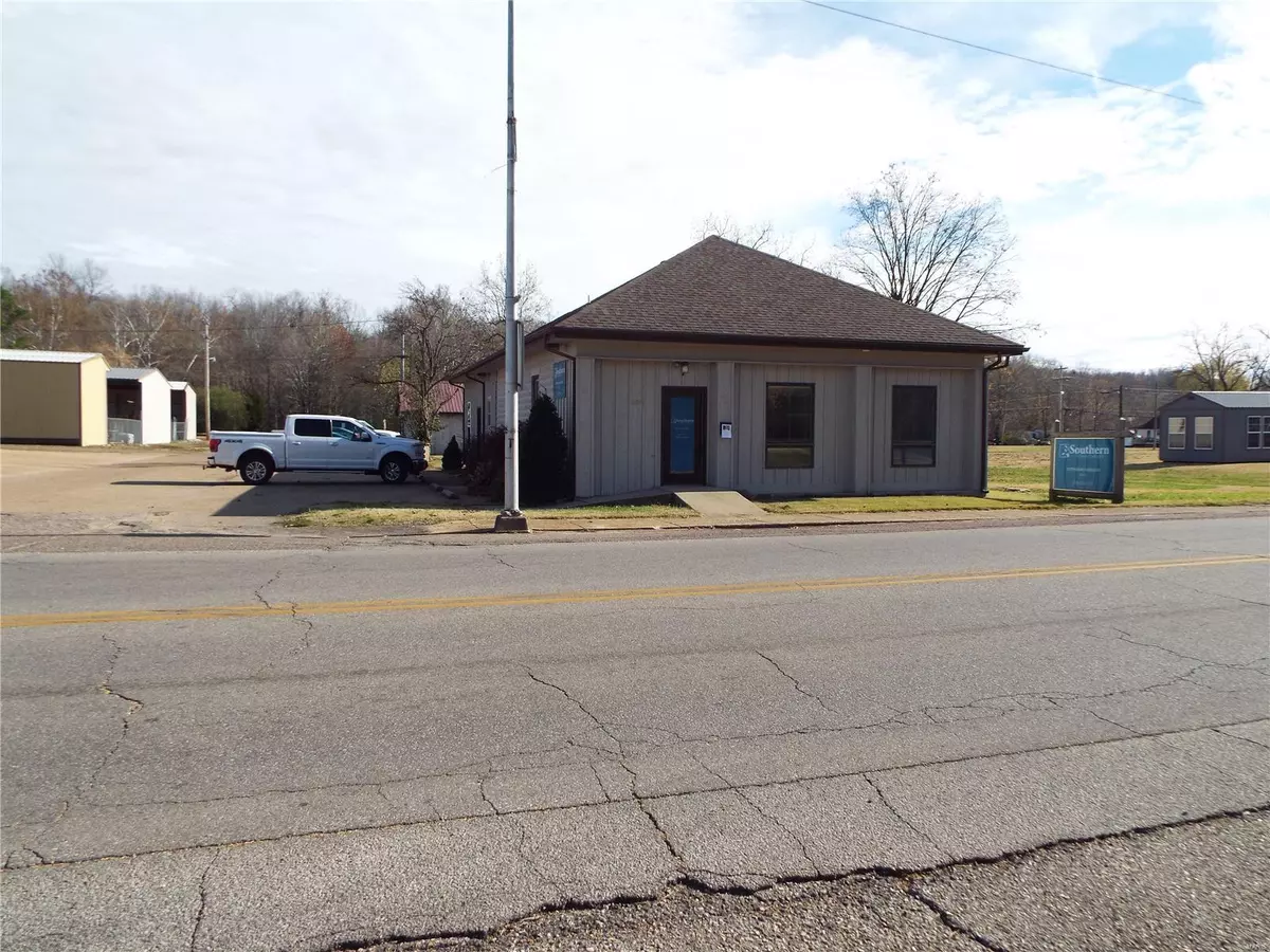 Piedmont, MO 63957,400 S Main