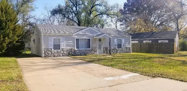 St Louis, MO 63136,9706 Vickie PL