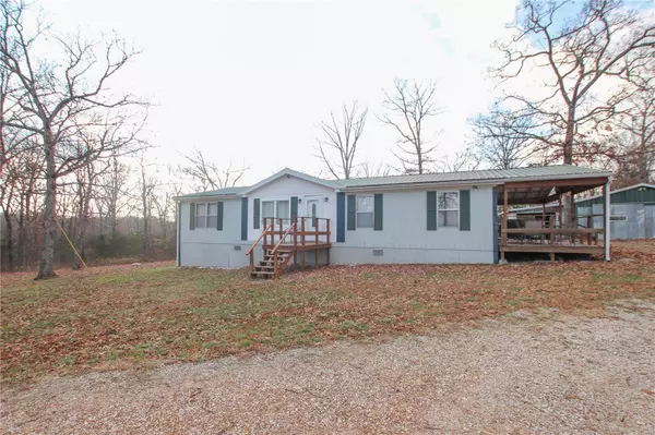 1438 Mound RD, Bourbon, MO 65441