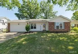 St Charles, MO 63303,3040 Country Knoll DR