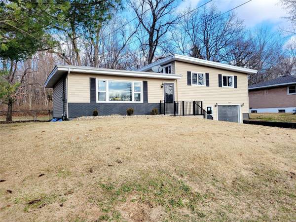 34 Carma ST,  Glen Carbon,  IL 62034