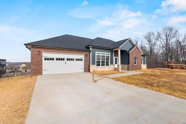 1362 Greensferry Road, Jackson, MO 63755