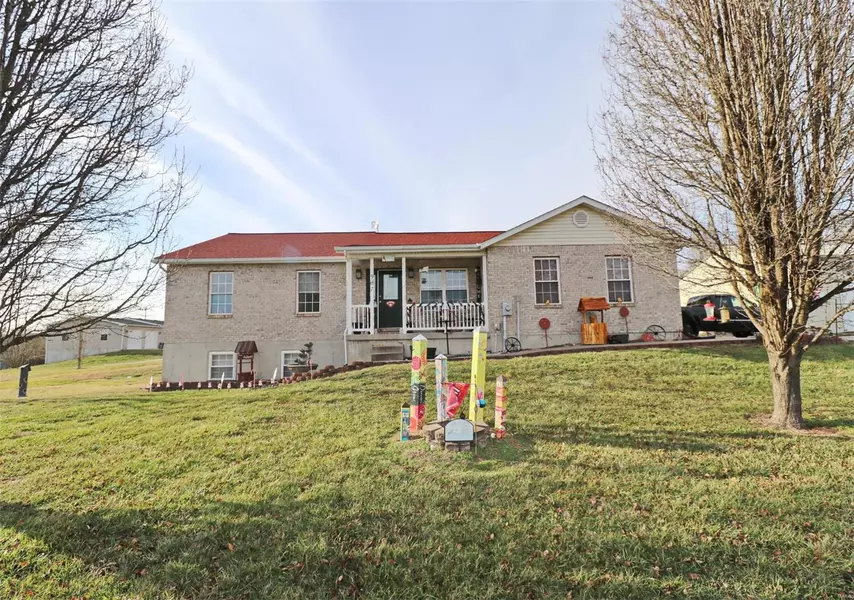 907 Autumn Knoll PL, Festus, MO 63028