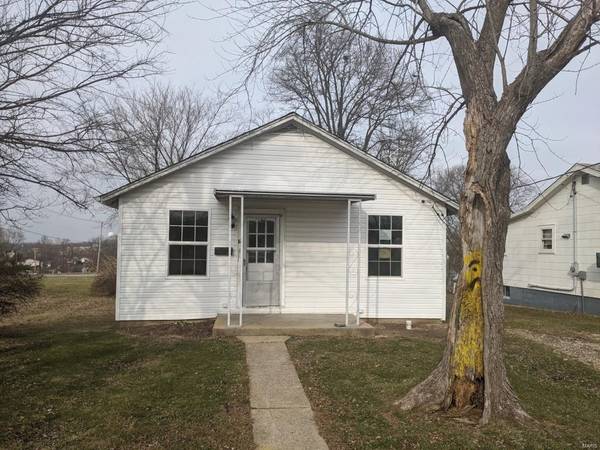 65 Maple ST,  St Clair,  MO 63077