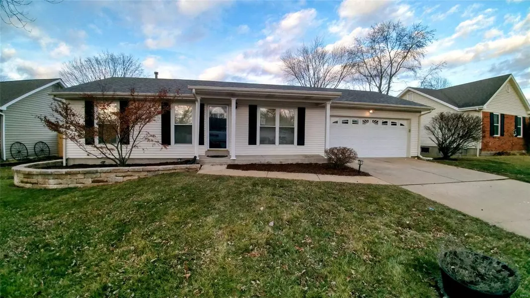 1353 Warrior Song WAY, O'fallon, MO 63366