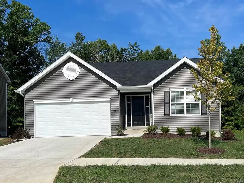 1649 Lake Meade Drive, Pacific, MO 63069