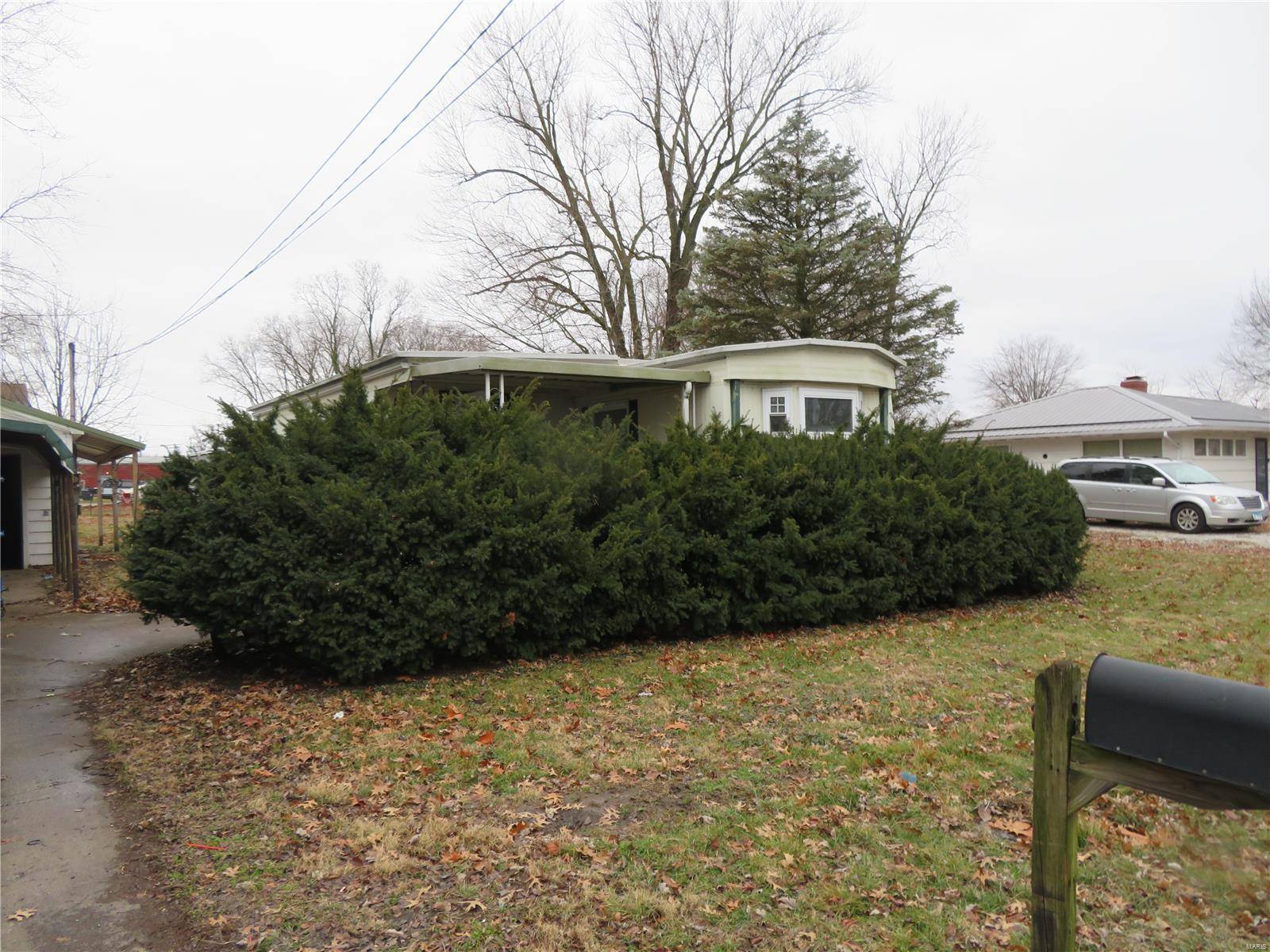 Brighton, IL 62012,104 W Vine ST