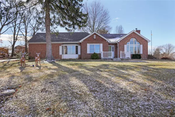 5340 Hackmann RD, Augusta, MO 63332