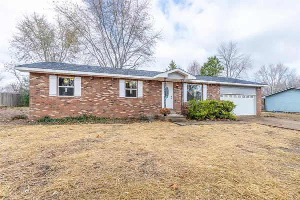 Poplar Bluff, MO 63901,2505 Susan PL E