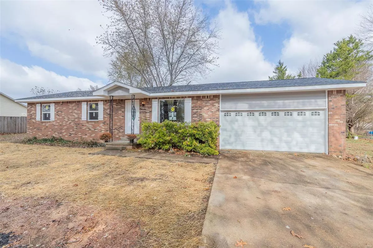 Poplar Bluff, MO 63901,2505 Susan PL E