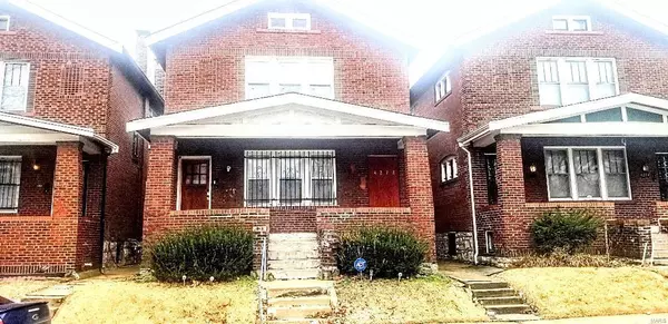 4272 E Sacramento AVE, St Louis, MO 63115