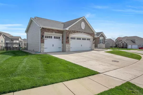 Lake St Louis, MO 63367,503 Bayview Pointe CT