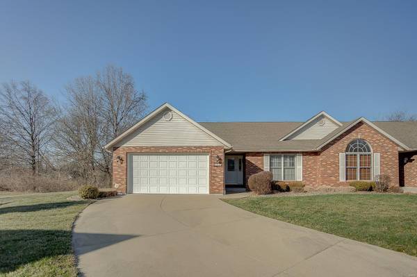 7737 Baxter DR,  Belleville,  IL 62223