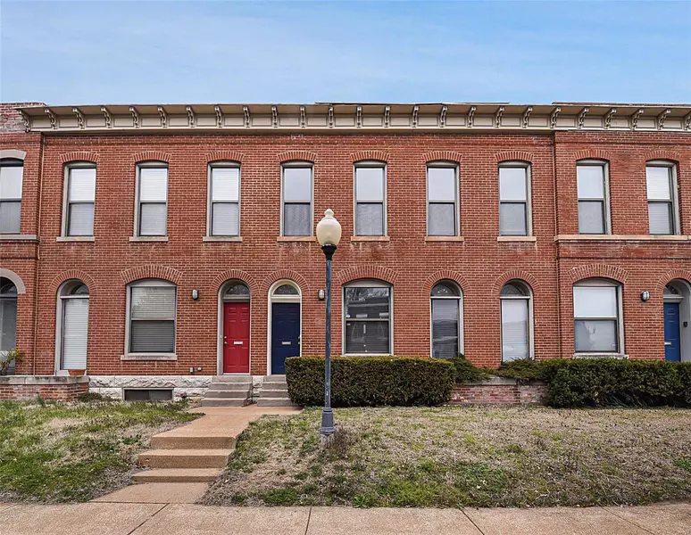 4423 Oakland AVE, St Louis, MO 63110