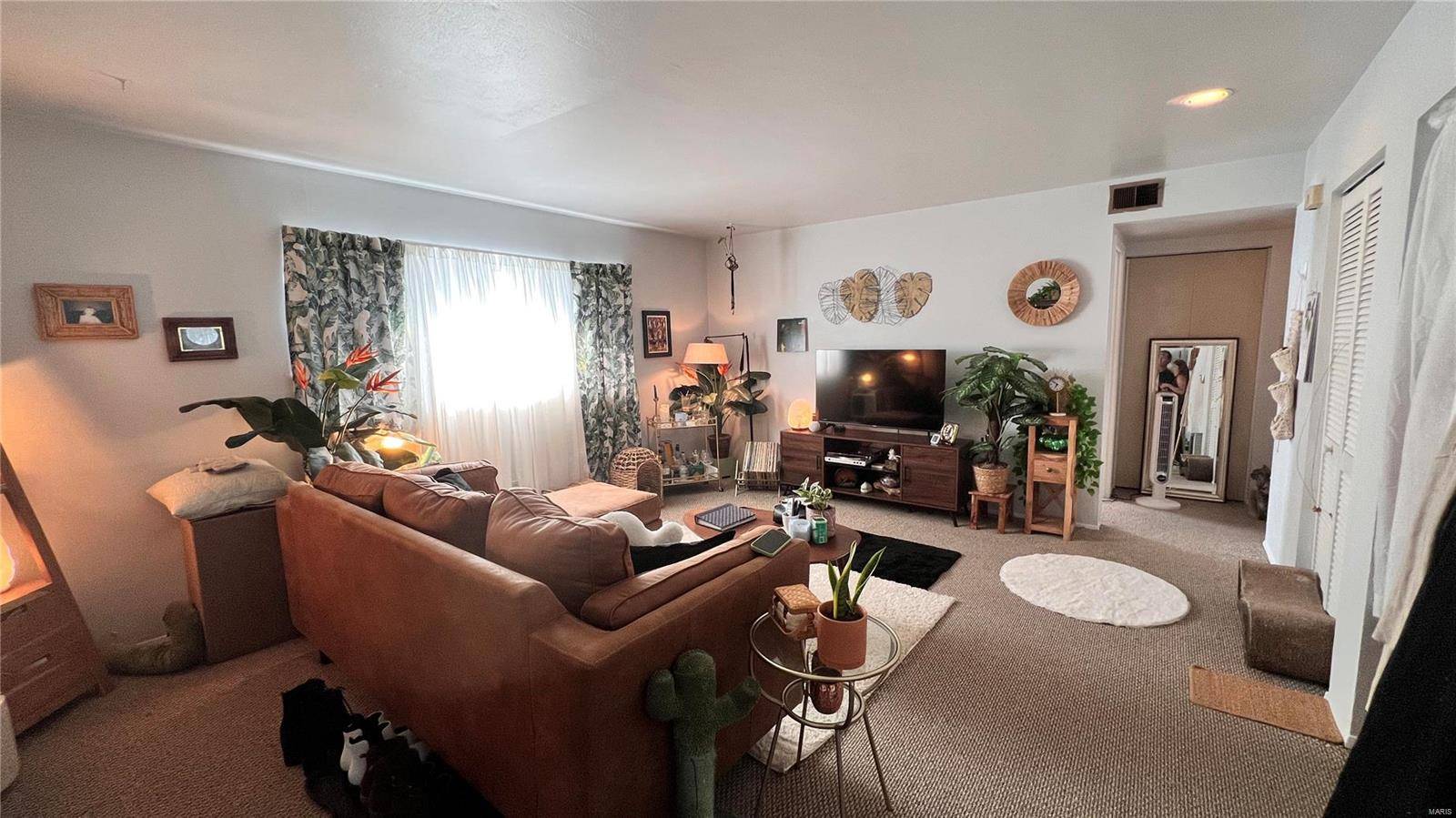 Godfrey, IL 62035,5310 Godfrey RD #38