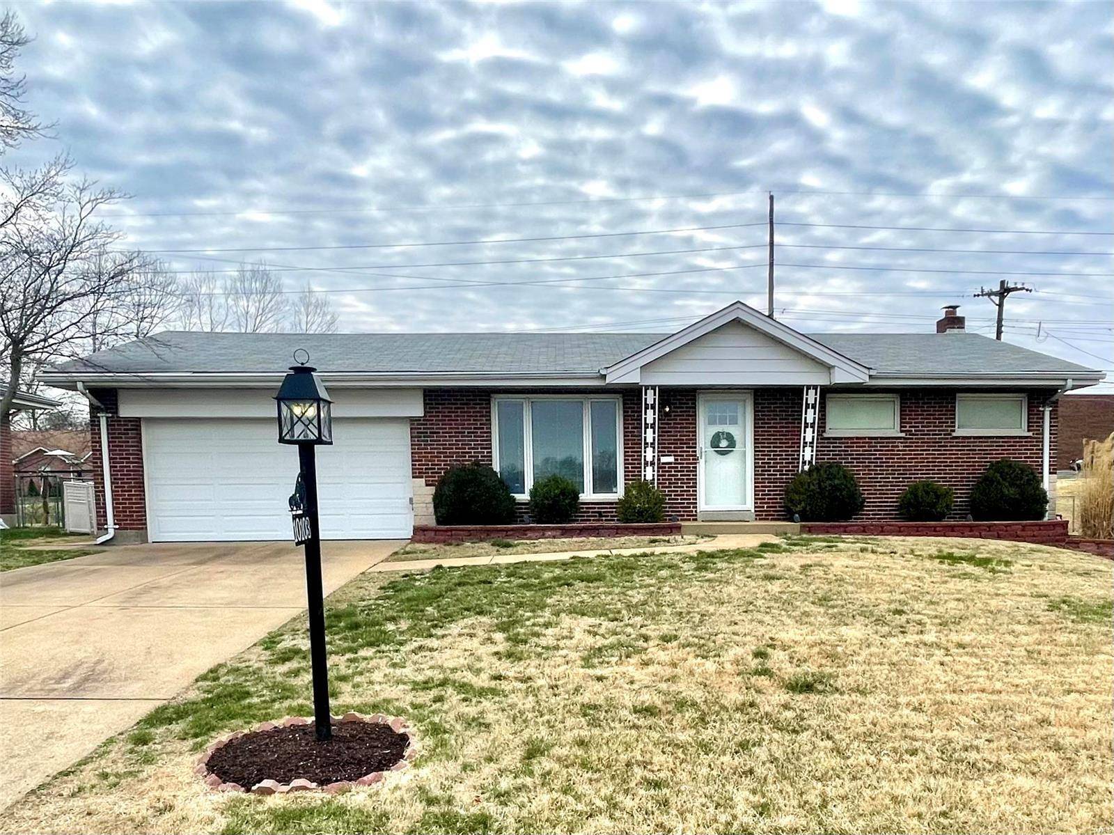 10103 Hammerdale LN, St Louis, MO 63123