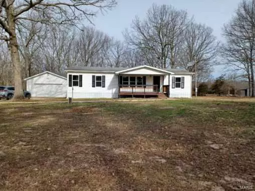 234 Highway E, Steelville, MO 65565