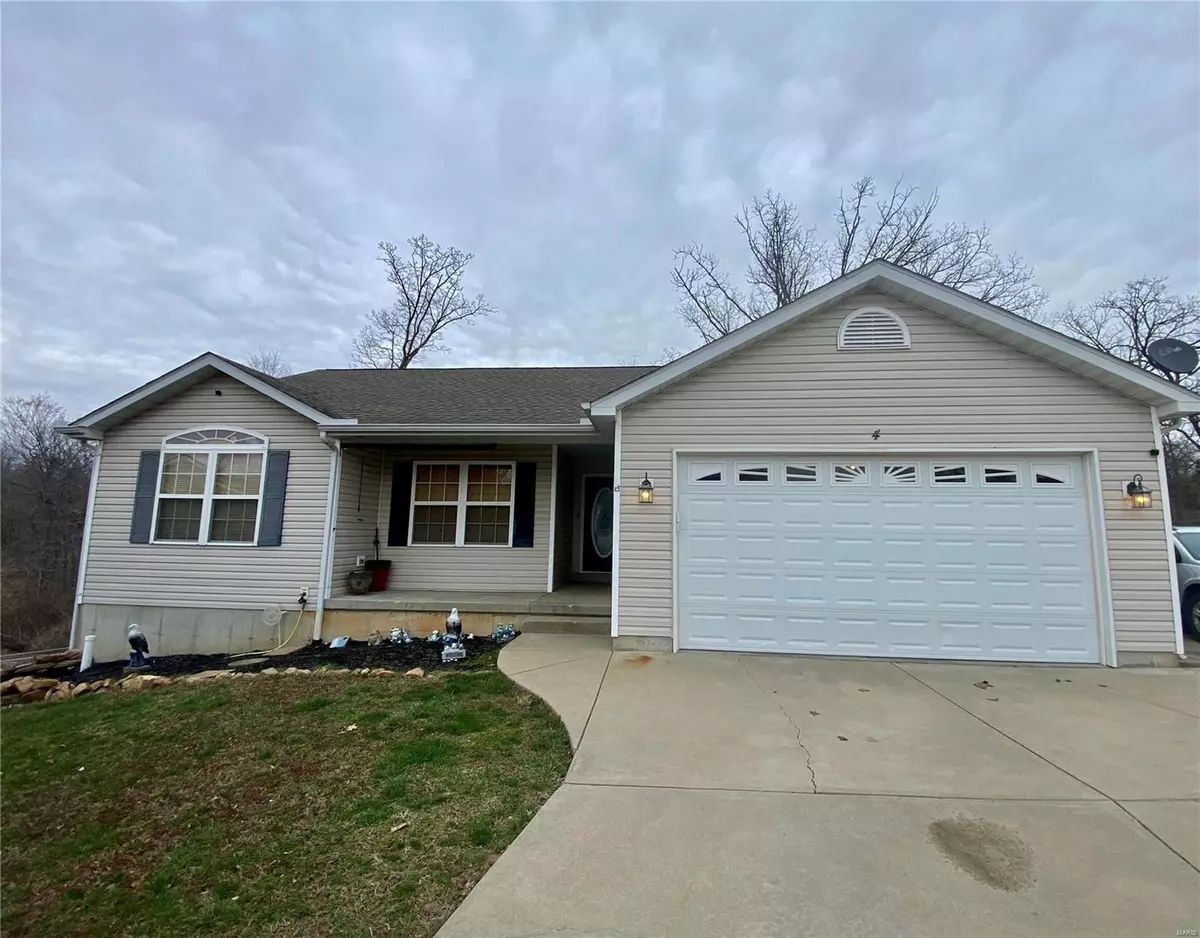 St Clair, MO 63077,4 Saint Patricks CT