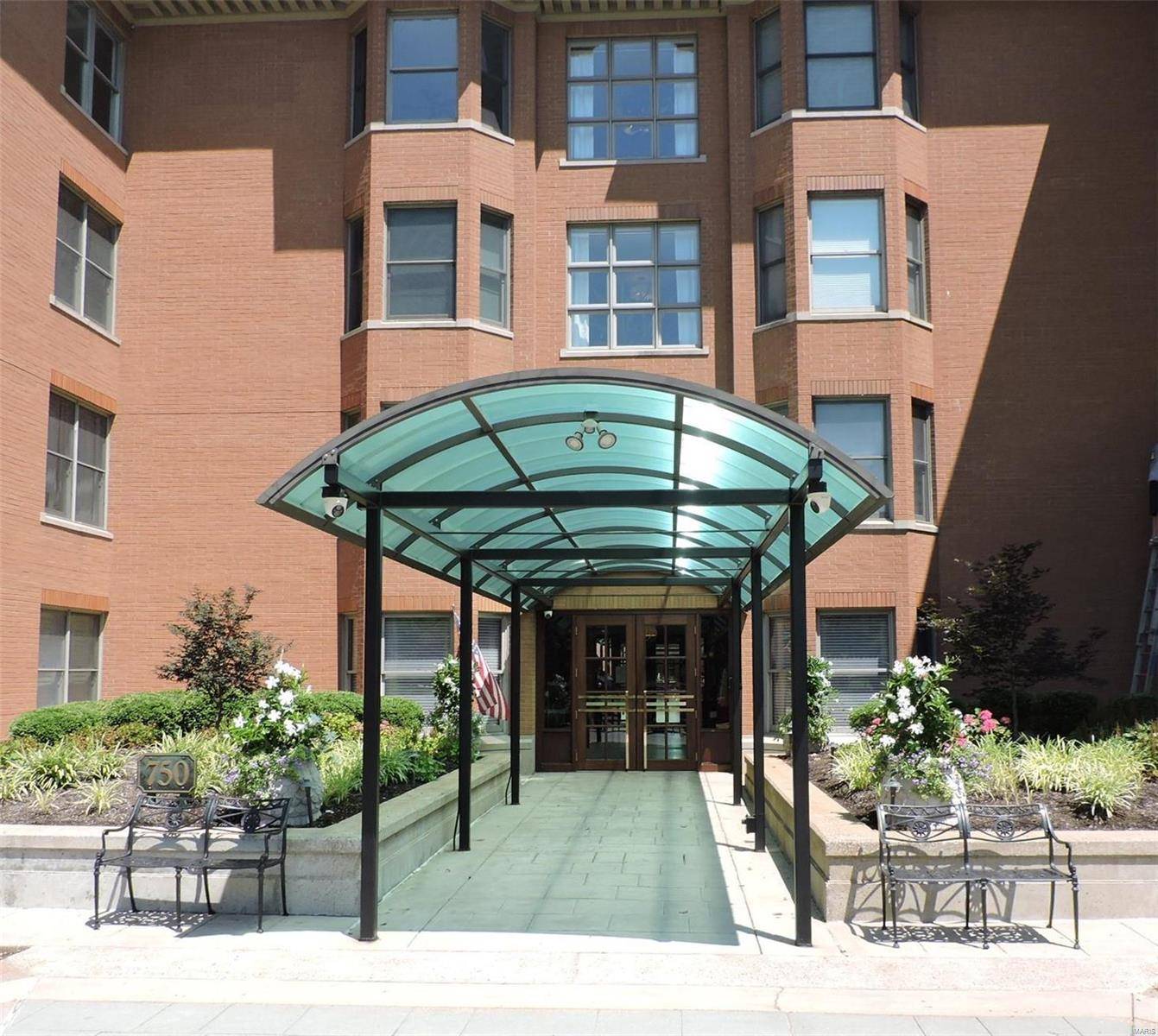 750 S Hanley RD #160, St Louis, MO 63105