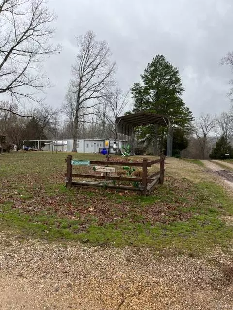 Piedmont, MO 63957,180 Bluffview Circle